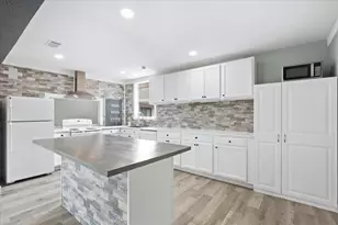 128 Skyview Terrace, Leander, TX 78641 - Photo 5