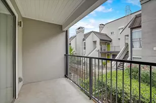 935 La Posada Dr, Austin, TX 78752 - Photo 13