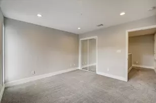 935 La Posada Dr, Austin, TX 78752 - Photo 19