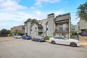 935 La Posada Dr, Austin, TX 78752 - Photo 35