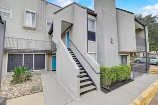 935 La Posada Dr, Austin, TX 78752 - Photo 33