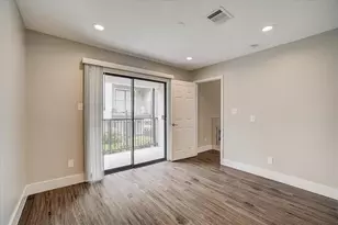 935 La Posada Dr, Austin, TX 78752 - Photo 11