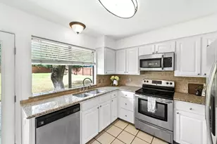 1010 Serenada Dr, Georgetown, TX 78628 - Photo 3