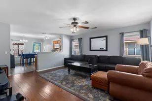 214 Pentire Way, Hutto, TX 78634 - Photo 5