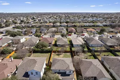 214 Pentire Way, Hutto, TX 78634 - Photo 27