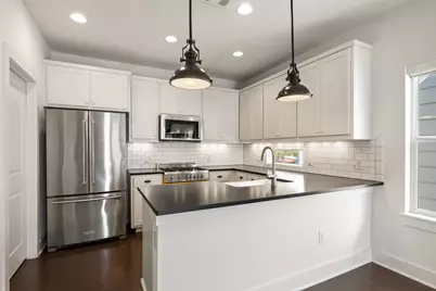 1008 Muse Lane, Austin, TX 78702 - Photo 3