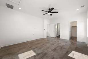 1008 Muse Ln, Austin, TX 78702 - Photo 33