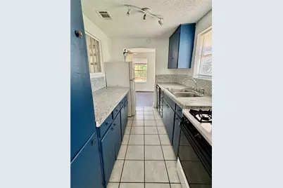 1205 Olander Street, Austin, TX 78702 - Photo 7