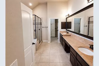 12320 Montclair Bend, Austin, TX 78732 - Photo 11