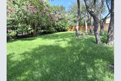 12320 Montclair Bend, Austin, TX 78732 - Photo 25