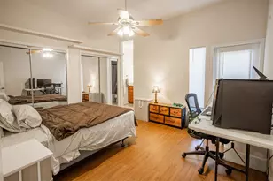 807 W 25th St, Austin, TX 78705 - Photo 9