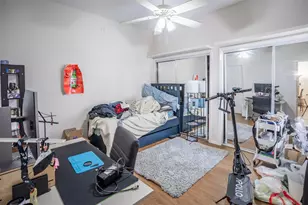 807 W 25th St, Austin, TX 78705 - Photo 7