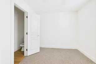 711 W 32nd St, Austin, TX 78705 - Photo 15