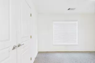 711 W 32nd St, Austin, TX 78705 - Photo 17