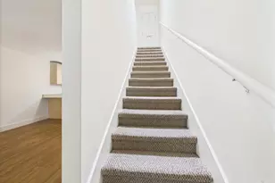 711 W 32nd St, Austin, TX 78705 - Photo 11