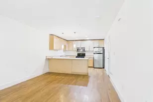 711 W 32nd St, Austin, TX 78705 - Photo 5