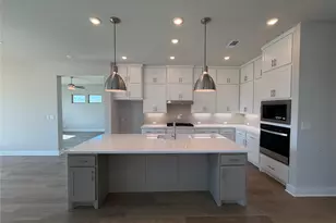 129 Clancy Dr, Liberty Hill, TX 78642 - Photo 3