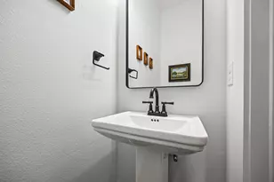 145 Haliimaile Ln, Bastrop, TX 78602 - Photo 23