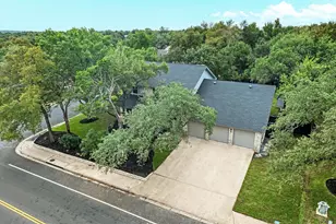 9401 Topridge Dr, Austin, TX 78750 - Photo 3