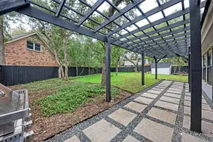 9401 Topridge Dr, Austin, TX 78750 - Photo 35