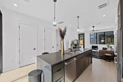 2008 Gathright Cove #B, Austin, TX 78704 - Photo 7