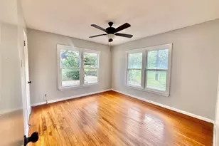 1133 N Avenue C, Elgin, TX 78621 - Photo 9