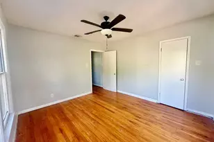 1133 N Avenue C, Elgin, TX 78621 - Photo 5