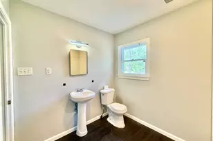 1133 N Avenue C, Elgin, TX 78621 - Photo 11