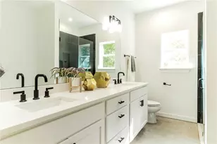 1144 Gunter St, Austin, TX 78721 - Photo 9