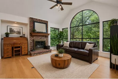 49 Lost Meadow Trail, The Hills, TX 78738 - Photo 5