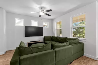 7106 Silver Star Lane, Austin, TX 78744 - Photo 9