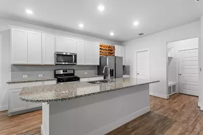 7106 Silver Star Lane, Austin, TX 78744 - Photo 3