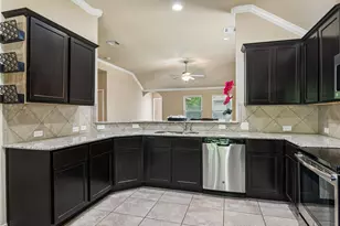 1820 Strawcove, New Braunfels, TX 78130 - Photo 9