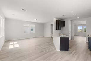 112 Elm Br Trl, Taylor, TX 76574 - Photo 9