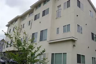 210 E 32nd St, Austin, TX 78705 - Photo 1