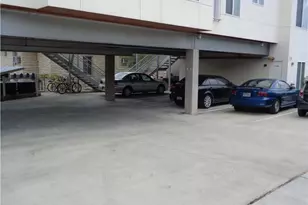 210 E 32nd St, Austin, TX 78705 - Photo 15