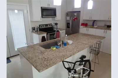 210 E 32nd Street #E, Austin, TX 78705 - Photo 3