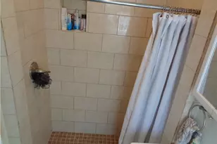 210 E 32nd St, Austin, TX 78705 - Photo 11