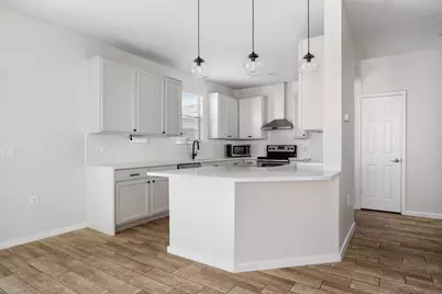 8909 Winter Haven Road, Austin, TX 78747 - Photo 11