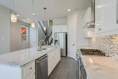 613 E Baylee Love Lane, Austin, TX 78717 - Photo 3