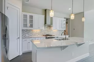613 E Baylee Love Ln, Austin, TX 78717 - Photo 5