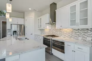 613 E Baylee Love Ln, Austin, TX 78717 - Photo 5