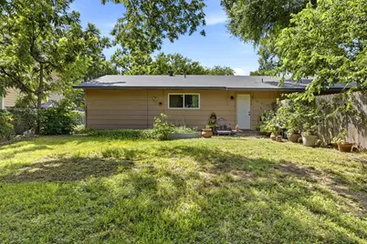 409 Lake Creek Circle, Round Rock, TX 78664 - Photo 11
