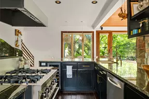 1111 W 12th St, Austin, TX 78703 - Photo 13