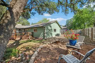 12904 Garfield Ln, Austin, TX 78727 - Photo 31