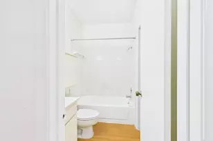 2604 Salado St, Austin, TX 78705 - Photo 9