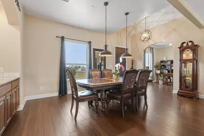 104 W Vienna Drive, Hutto, TX 78634 - Photo 5