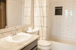 11901 Swearingen Dr, Austin, TX 78758 - Photo 17