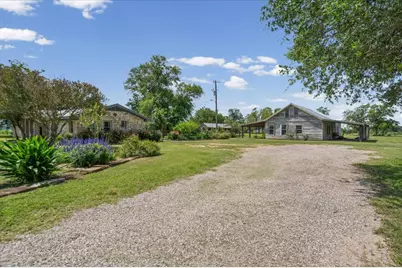 2421 Post Oak Road, Webberville, TX 78653 - Photo 3