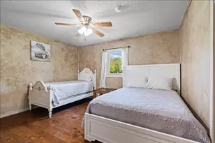 2421 Post Oak Rd, Webberville, TX 78653 - Photo 23